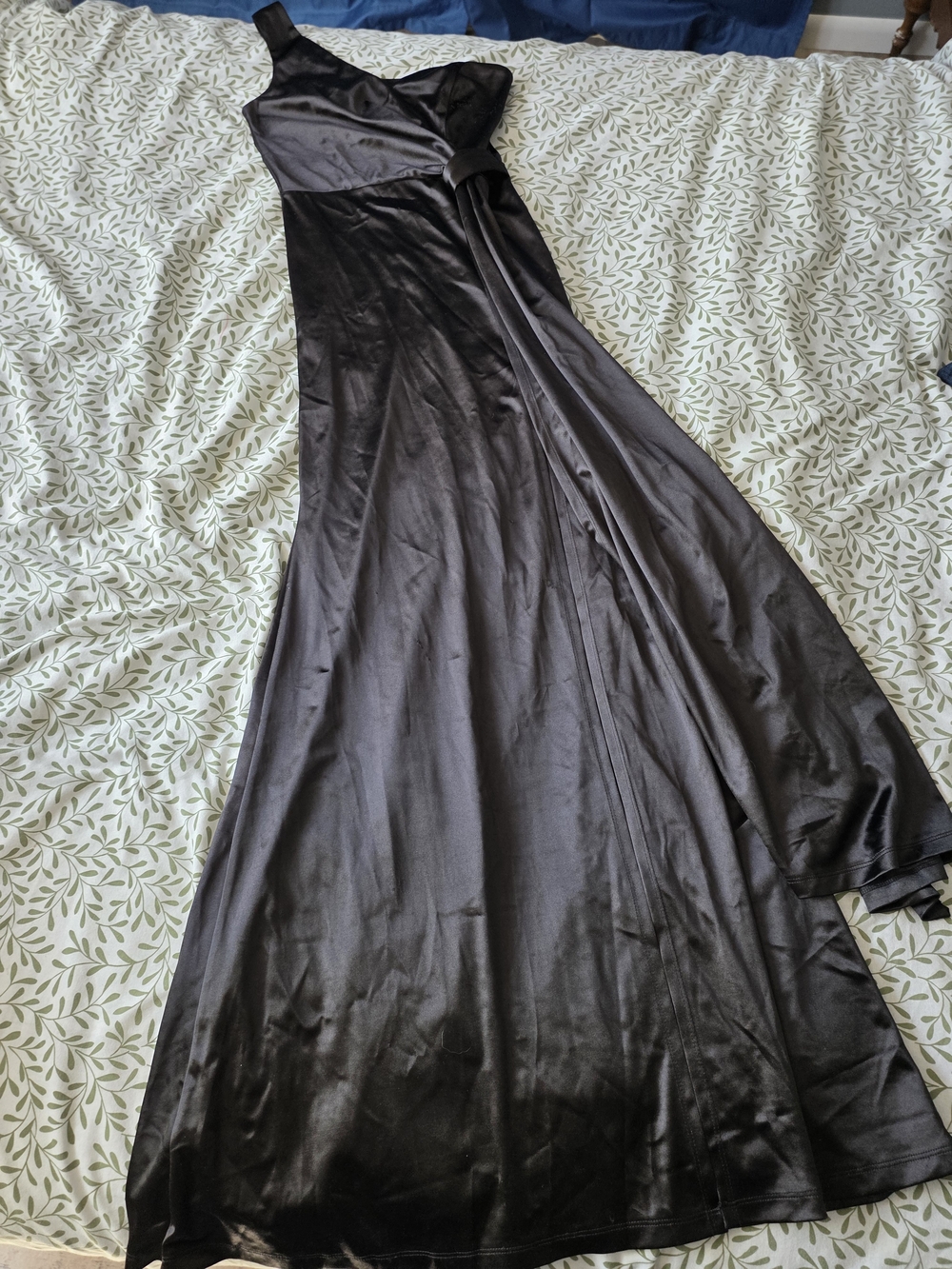 Symphony Black One-Shoulder Satin Gown